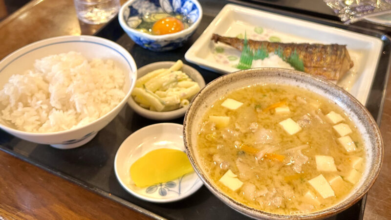 【佐世保市】よしだ屋食堂で朝ごはん/朝市帰りにいただく豚汁定食と朝活時間